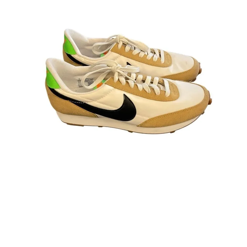 NIKE DAYBREAK SNEAKERS